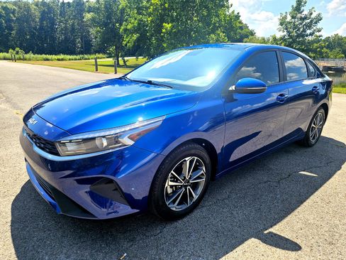 Used 2024 Kia Forte LXS w/ LXS Technology Package image 12