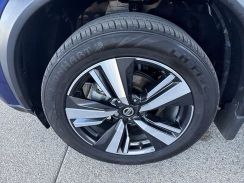 Used 2021 Nissan Rogue SL image 8