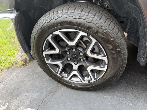 Certified 2025 RAM 1500 Laramie AWD/4WD image 33