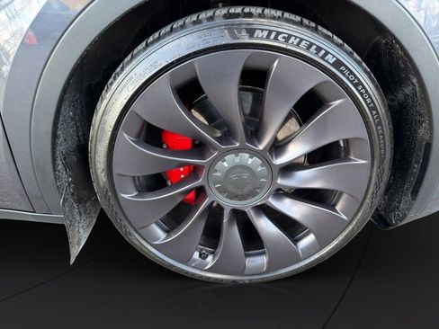 Used 2021 Tesla Model Y Performance image 24