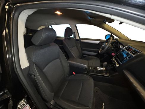 Used 2019 Subaru Outback 2.5i AWD/4WD image 15