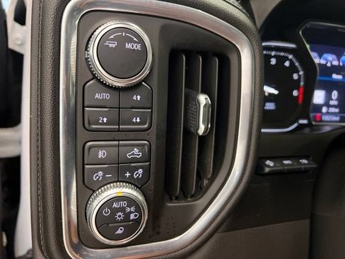 Used 2021 GMC Sierra 1500 Denali w/ Denali Ultimate Package AWD/4WD image 18