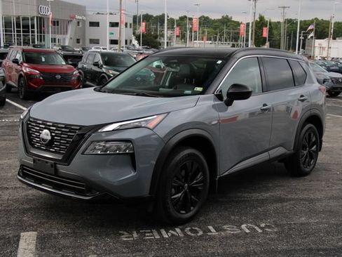 Certified 2023 Nissan Rogue SV w/ SV Premium B Package AWD/4WD image 6
