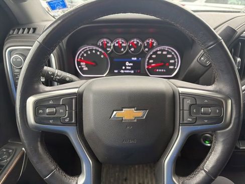 Used 2022 Chevrolet Silverado 1500 LT image 25