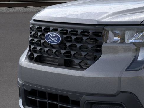 New 2025 Ford Maverick XLT w/ XLT Luxury Package FWD image 18