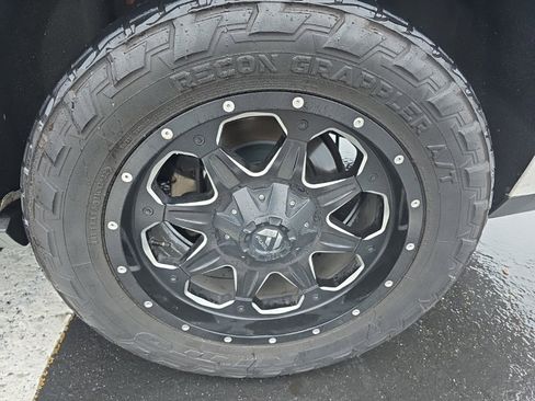 Used 2016 GMC Yukon XL Denali w/ Open Road Package image 8