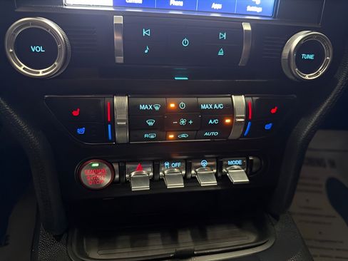 Used 2021 Ford Mustang Premium RWD image 21