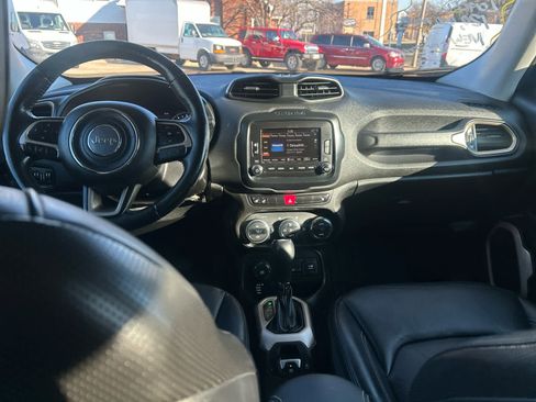 Used 2016 Jeep Renegade Limited image 13