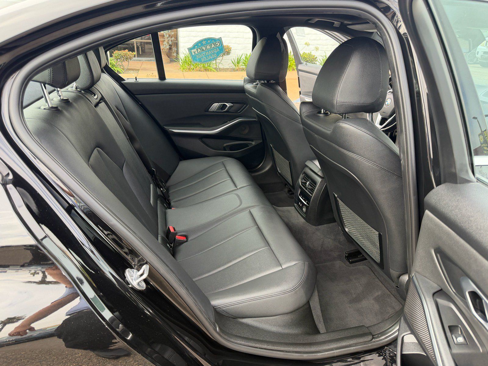 Used 2019 BMW 330i Sedan w/ Convenience Package RWD image 11