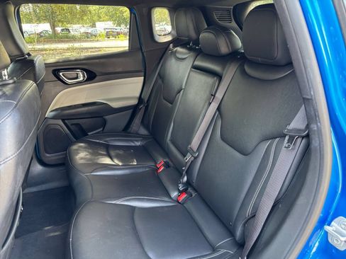 Used 2025 Jeep Compass Limited AWD/4WD image 37