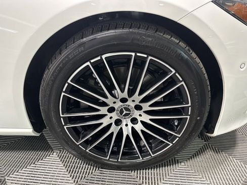 Used 2025 Mercedes-Benz C 300 4MATIC Sedan image 9