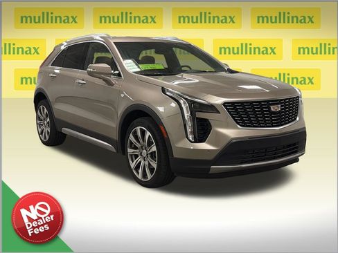 Used 2023 Cadillac XT4 Premium Luxury FWD image 1