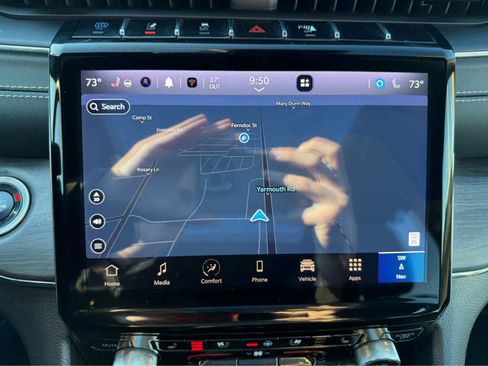 Used 2024 Jeep Grand Cherokee Overland w/ Luxury Tech Group IV image 24