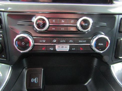 Used 2022 Ford F150 XLT w/ Equipment Group 302A High AWD/4WD image 17