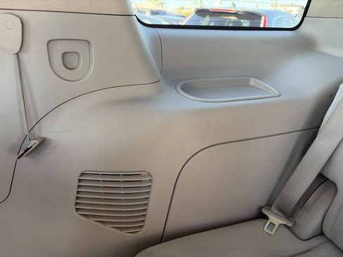 Used 2007 Chevrolet Tahoe LT AWD/4WD image 19