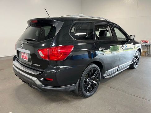 Used 2017 Nissan Pathfinder Platinum w/ Midnight Edition Package FWD image 3
