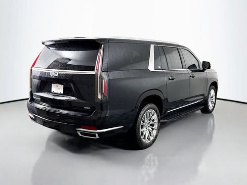 Used 2022 Cadillac Escalade ESV Premium Luxury w/ LPO, Radiant Package AWD/4WD image 7