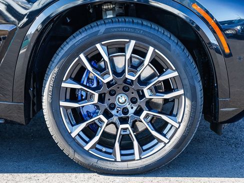 Used 2025 BMW X5 xDrive50e w/ Executive Package image 9