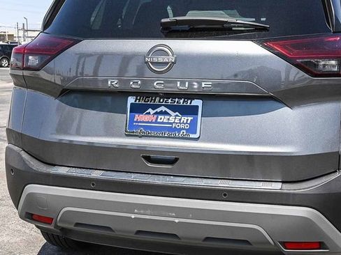 Used 2023 Nissan Rogue S FWD image 11