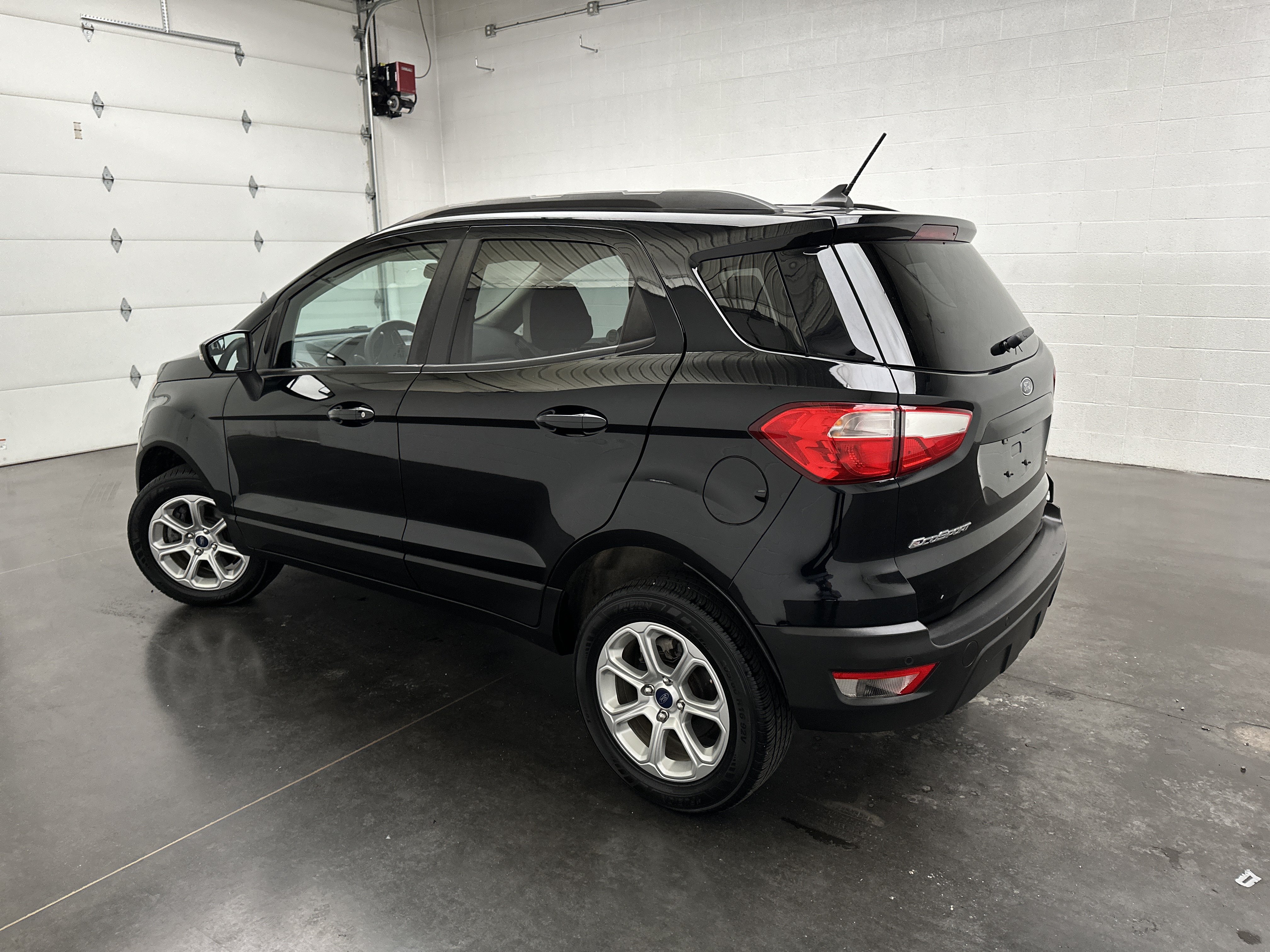 Used 2021 Ford EcoSport SE AWD/4WD image 6