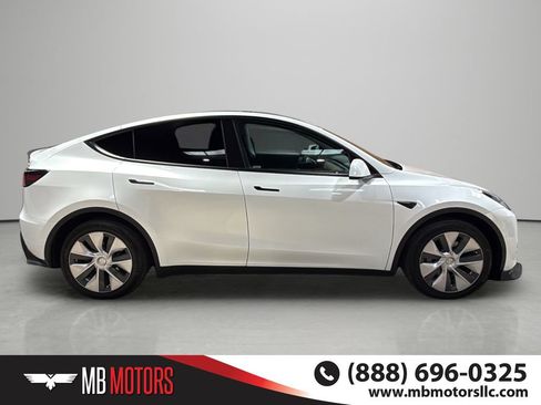 Used 2021 Tesla Model Y Long Range AWD/4WD image 5
