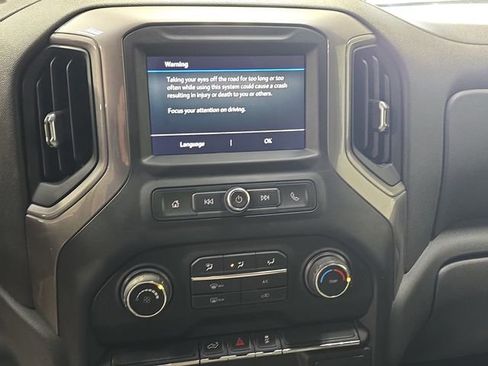 Used 2020 Chevrolet Silverado 1500 Custom w/ Custom Value Package image 19