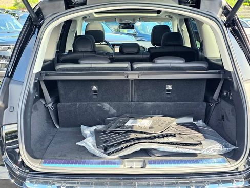New 2026 Mercedes-Benz GLS 450 4MATIC image 9