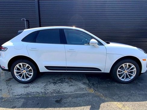 New 2025 Porsche Macan image 11