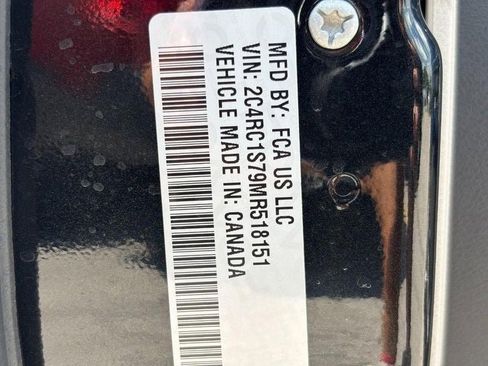 Used 2021 Chrysler Pacifica Limited w/ Premium & Safety Sphere Group image 28