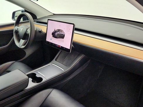Used 2023 Tesla Model Y Long Range AWD/4WD image 28
