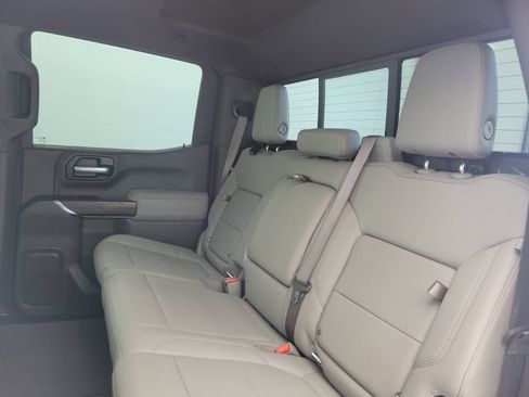 Used 2020 GMC Sierra 1500 SLT RWD image 12