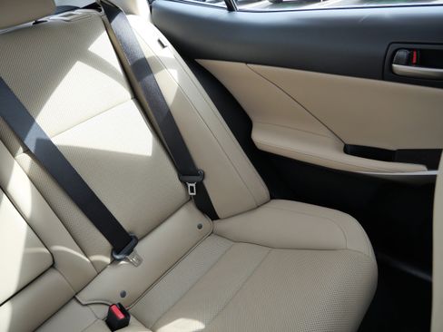 Used 2019 Lexus IS 300 AWD w/ Navigation Package image 14