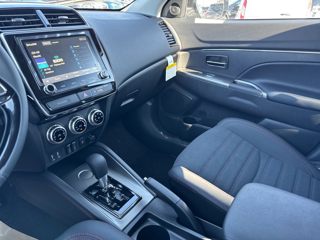 New 2027 Mitsubishi Outlander Sport SE FWD image 10
