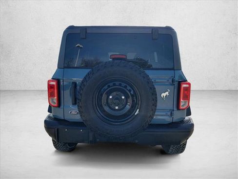 Used 2022 Ford Bronco Black Diamond image 6