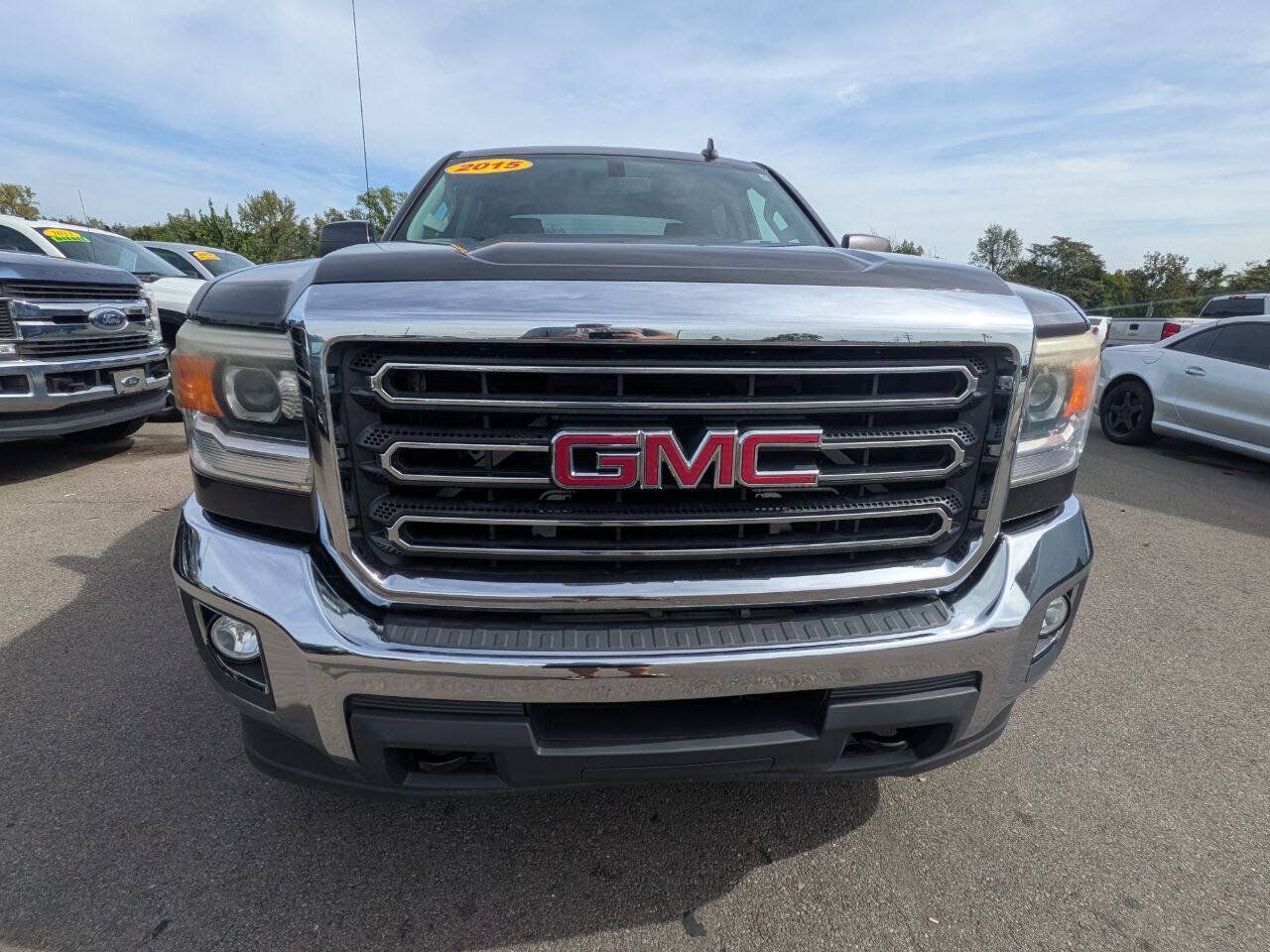 Used 2015 GMC Sierra 2500 SLE w/ SLE Preferred Package AWD/4WD image 5