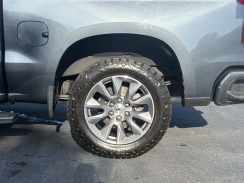 Used 2021 Chevrolet Silverado 1500 RST w/ Convenience Package II AWD/4WD image 23