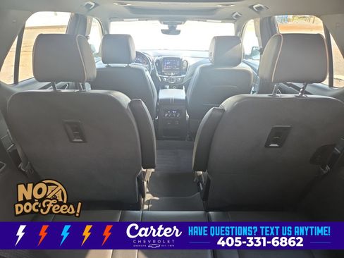 Used 2023 Chevrolet Traverse Premier FWD image 34