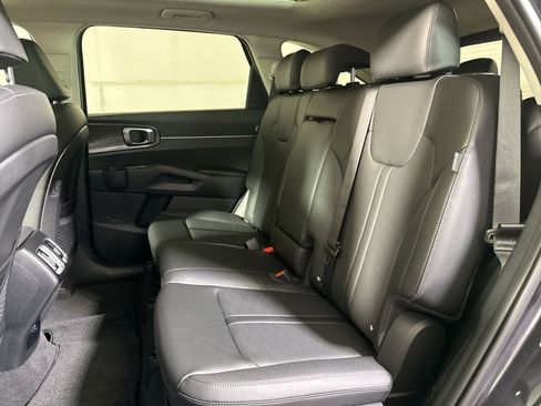 New 2026 Kia Sorento S w/ S Panoramic Sunroof Package image 24