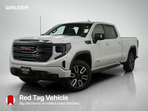 Used 2022 GMC Sierra 1500 AT4 w/ AT4 Preferred Package AWD/4WD image 1