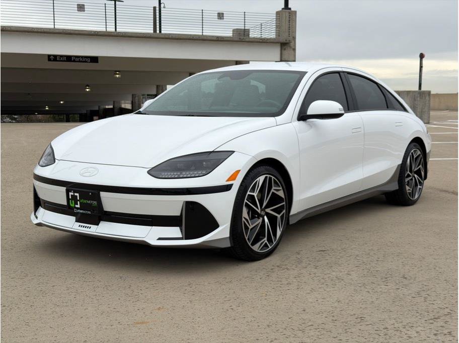 Used 2023 Hyundai Ioniq 6 SEL AWD/4WD image 3