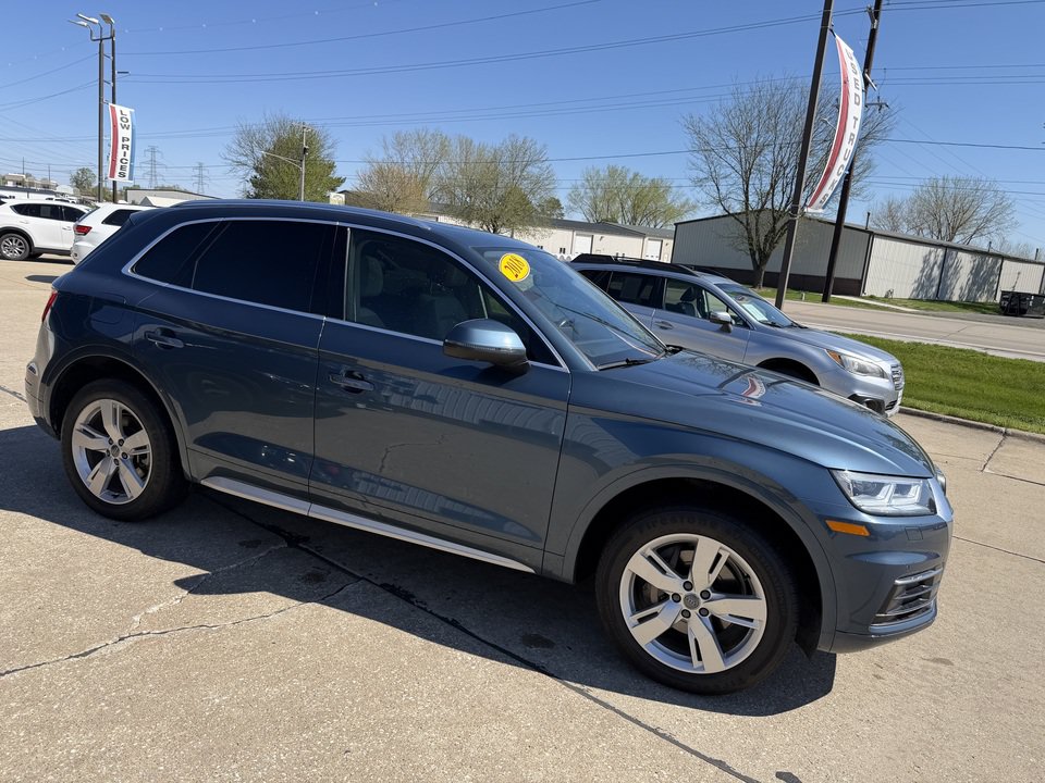 Used 2018 Audi Q5 2.0T Premium Plus w/ Premium Plus Package AWD/4WD image 4
