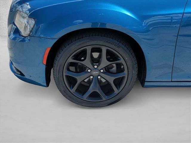Used 2023 Chrysler 300 Touring w/ Sport Appearance Package RWD image 23