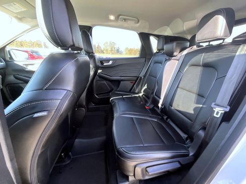 Used 2023 Ford Escape Platinum image 19