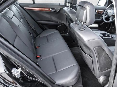 Used 2011 Mercedes-Benz C 300 4MATIC Sedan image 23