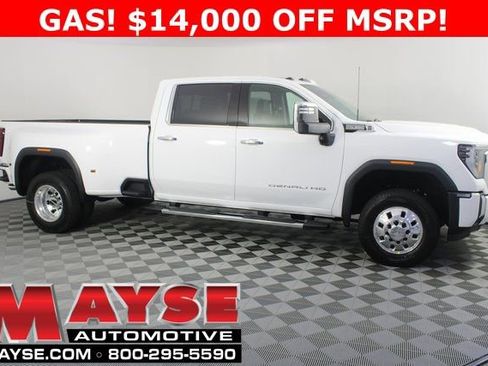 New 2026 GMC Sierra 3500 Denali w/ Denali Reserve Package image 1