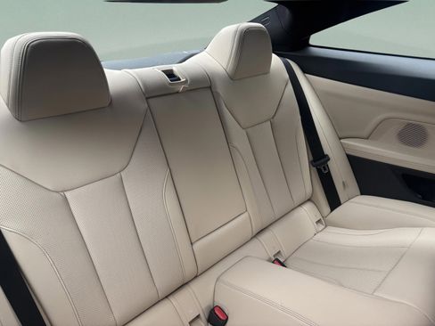 Used 2023 BMW 430i xDrive Coupe w/ M Sport Package image 22