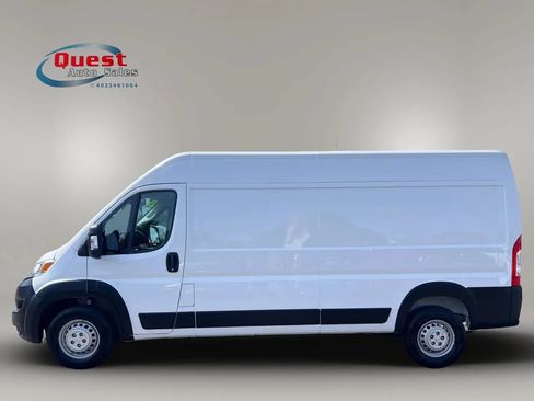 Used 2025 RAM ProMaster 2500 w/ Convenience Group FWD image 6