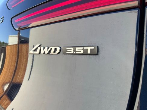 Used 2022 Genesis GV70 3.5T Sport w/ Sport Advanced Package AWD/4WD image 19