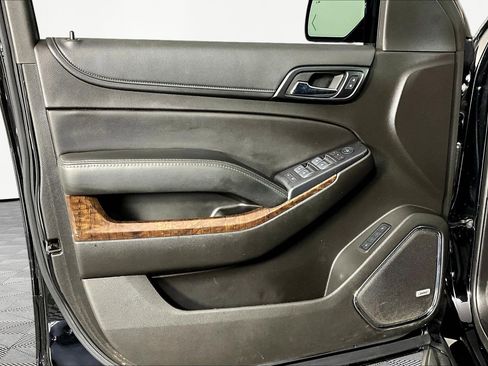 Used 2018 Chevrolet Tahoe LT w/ Luxury Package image 19