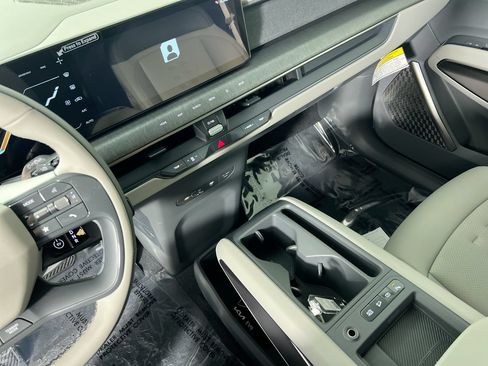 New 2026 Kia EV9 Wind AWD/4WD image 23